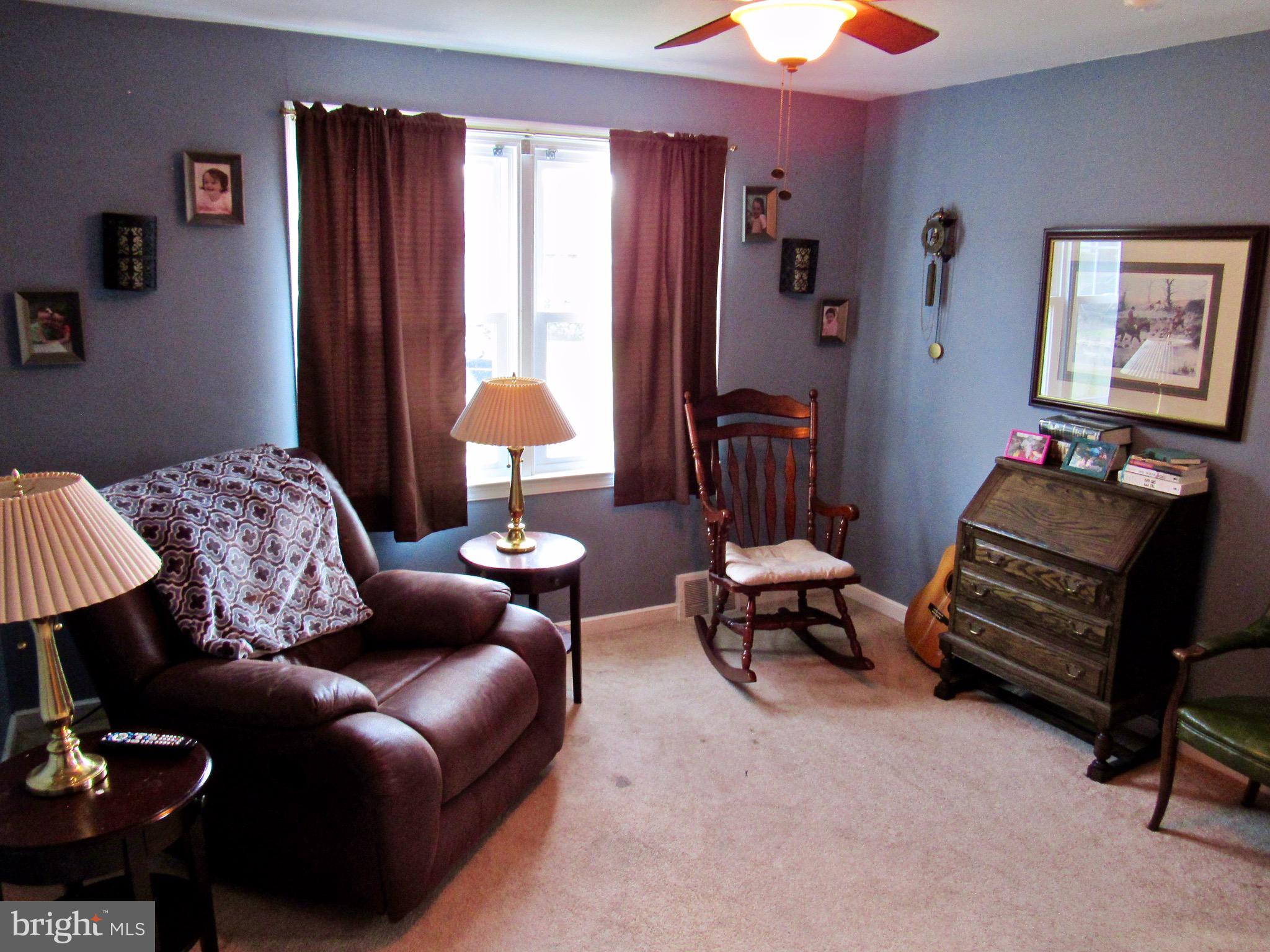 7358 Ryers Avenue Philadelphia, PA 19111 - Photo 8 of 19 Gallery Image 8
