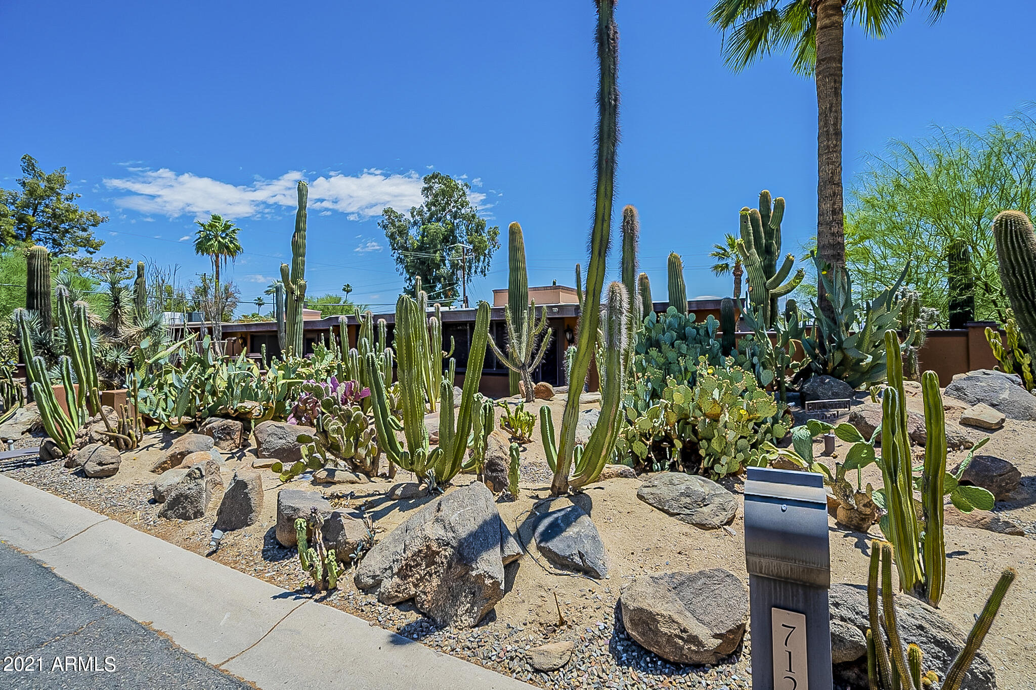 7124 East Chaparral Road Paradise Valley, AZ 85253 - Photo 1 of 38 Chaparral-1