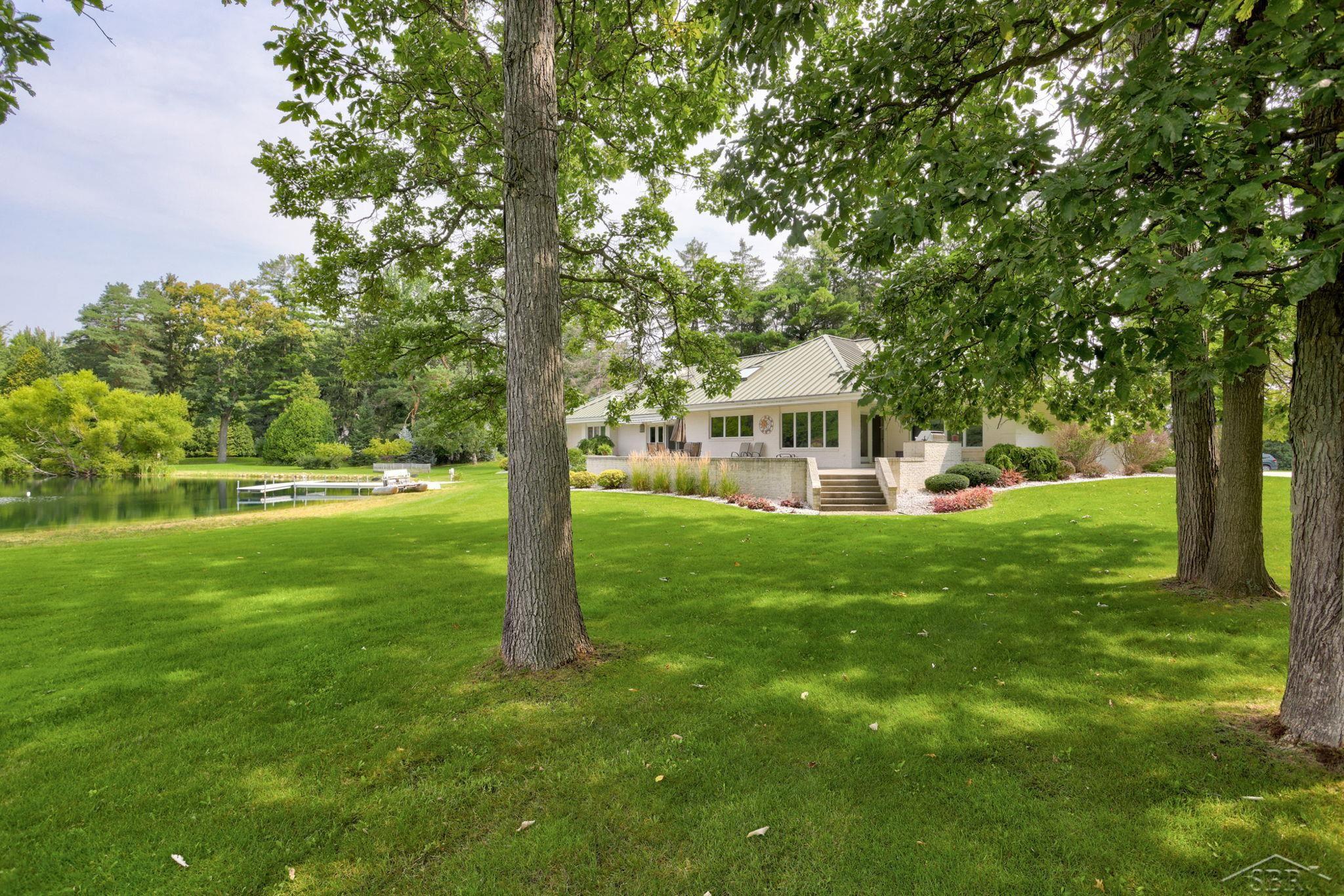 3858 South Graham Road Saginaw, MI 48609 - Photo 46 of 85 50119495-45.JPG