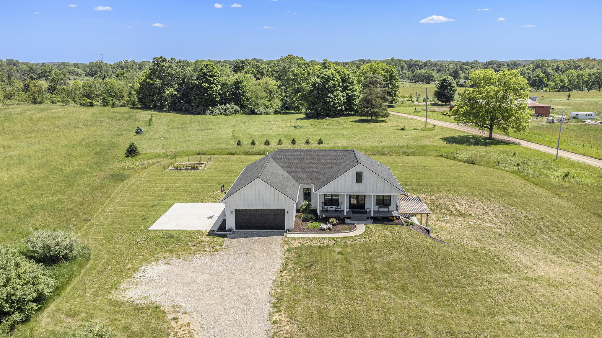10421 Leeke Road Chelsea, MI 48118 - Photo 36 of 37 036_dji_0770_559