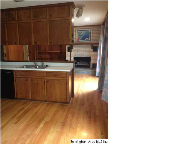 995 Maple Lane Jacksonville, AL 36265 - Photo 3 of 14
