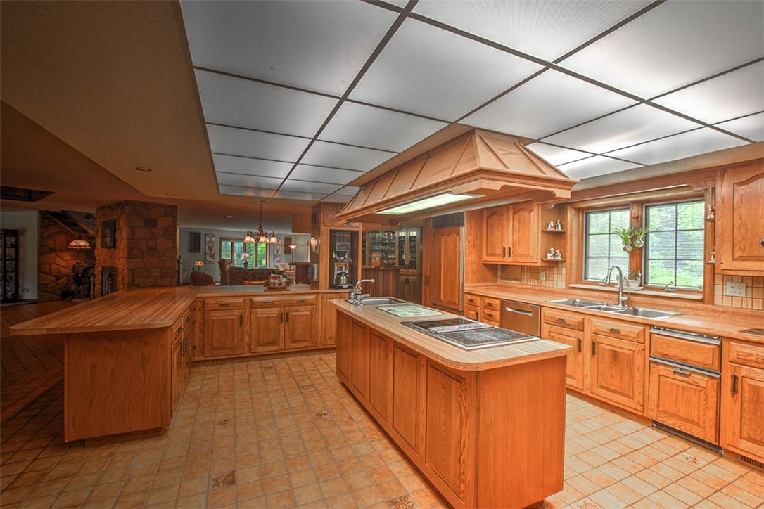 4890 Rustic Lane Decatur, IL 62521 - Photo 19 of 45 Gallery Image 19