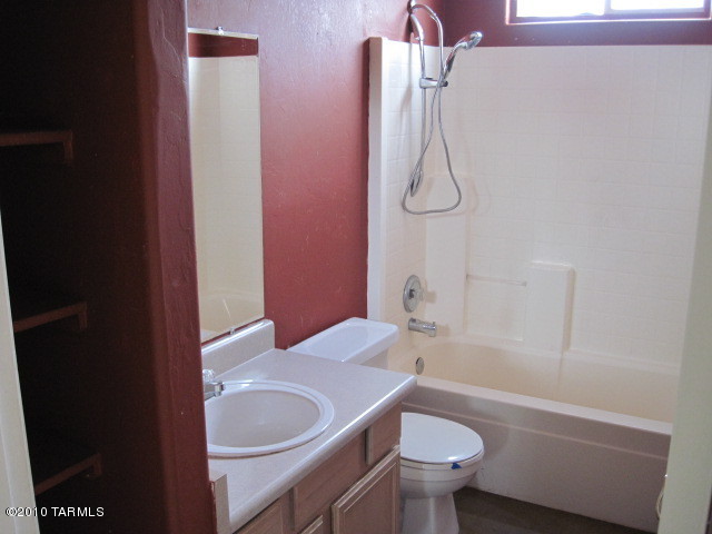 511 East Navajo Road Tucson, AZ 85705 - Photo 11 of 16