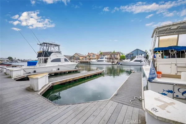 $1,950,000 | 16154 Tortola Circle, Huntington Beach, CA 92649