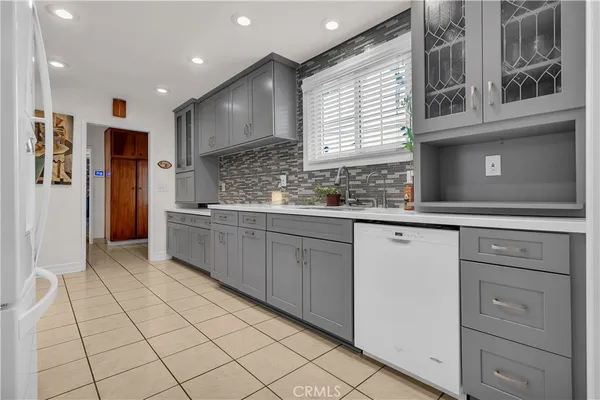 $1,299,999 | 16822 Ardmore Avenue, Bellflower, CA 90706