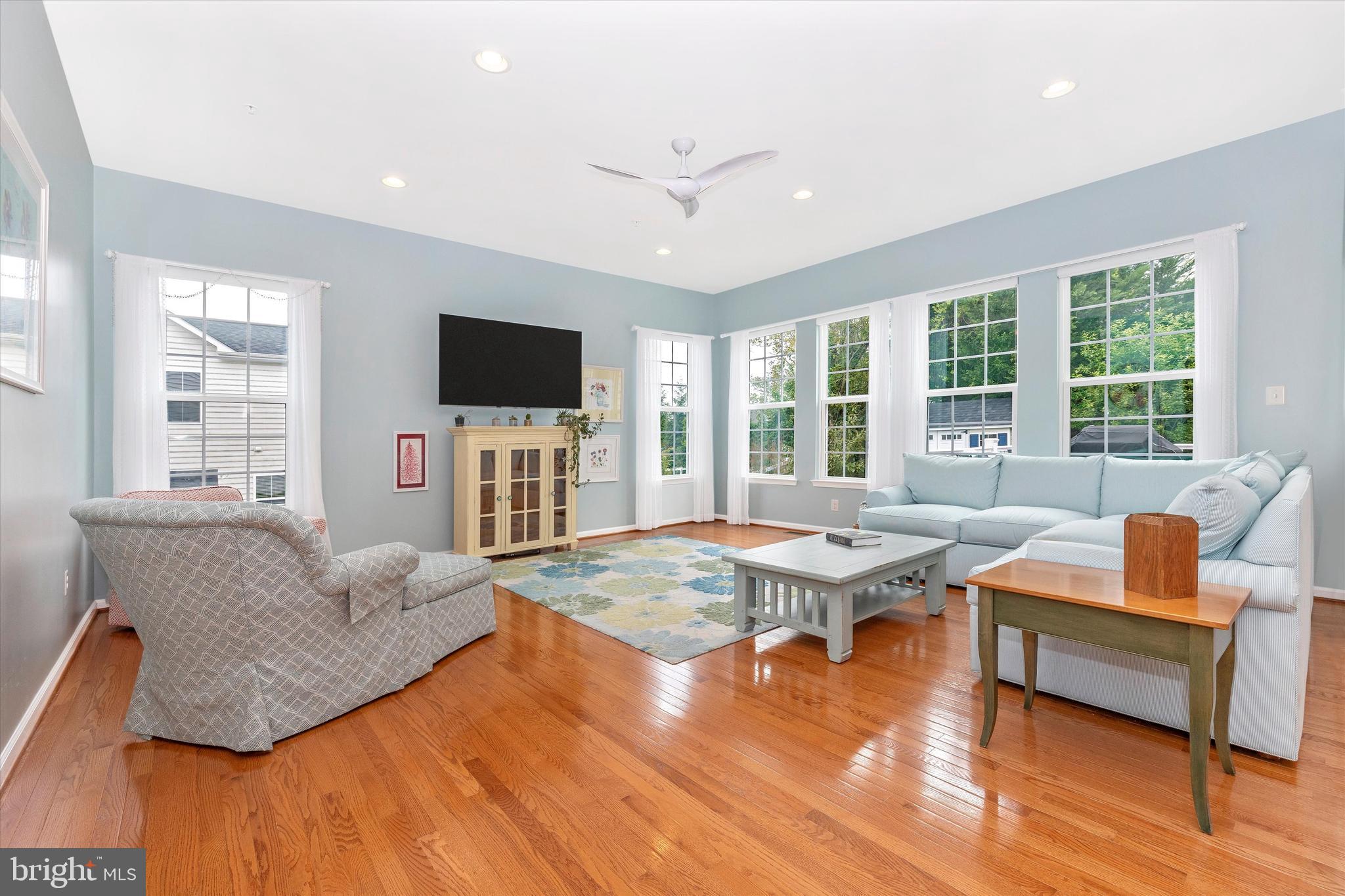 4710 De Invierno Way Mount Airy, MD 21771 - Photo 7 of 37 Sun-Filled Family Room