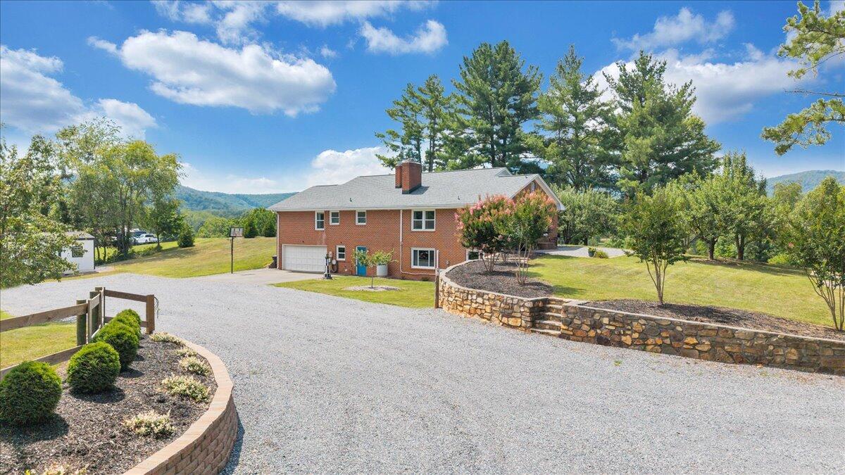 1125 Loyds Store Road Vinton, VA 24179 - Photo 103 of 119 100-DJI_20260706151431_0293_D