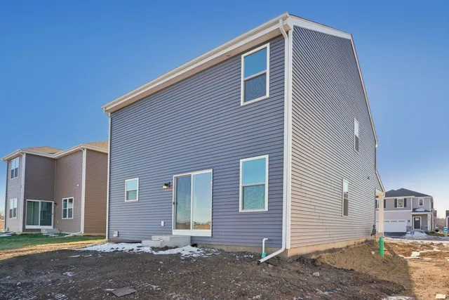 $477,990 | 7038 Oakmont Road, Mount Pleasant, WI 53403