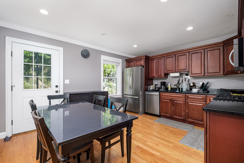 89 Overland Road, Unit 2 Waltham, MA 02451 - Photo 6 of 22