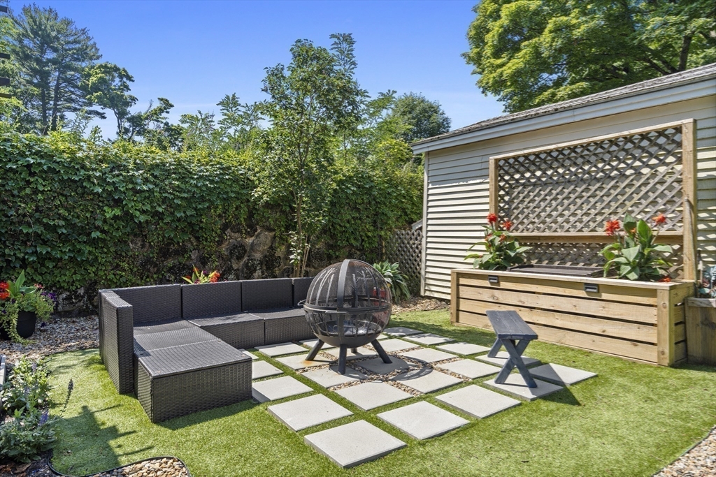74 Richardson Road Lynn, MA 01904 - Photo 27 of 28 Gallery Image 27