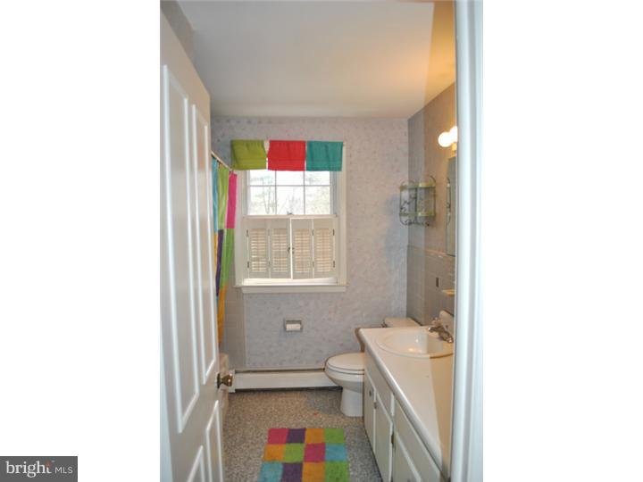 21 Woodridge Road Thornton, PA 19373 - Photo 14 of 20 Gallery Image 14