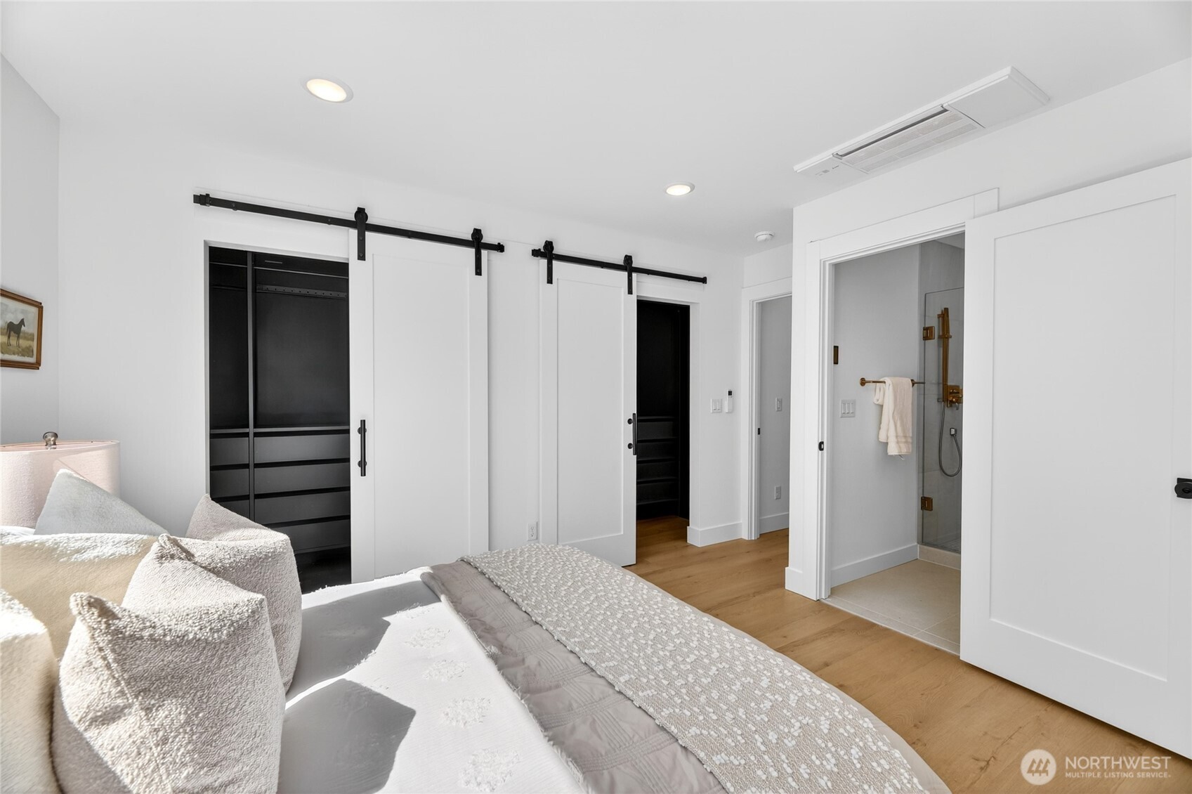 6318 41st Avenue Southwest, Unit D Seattle, WA 98136 - Photo 14 of 31