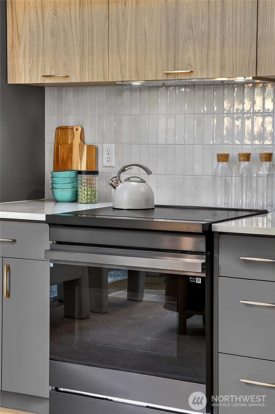 6318 41st Avenue Southwest, Unit D Seattle, WA 98136 - Photo 29 of 31