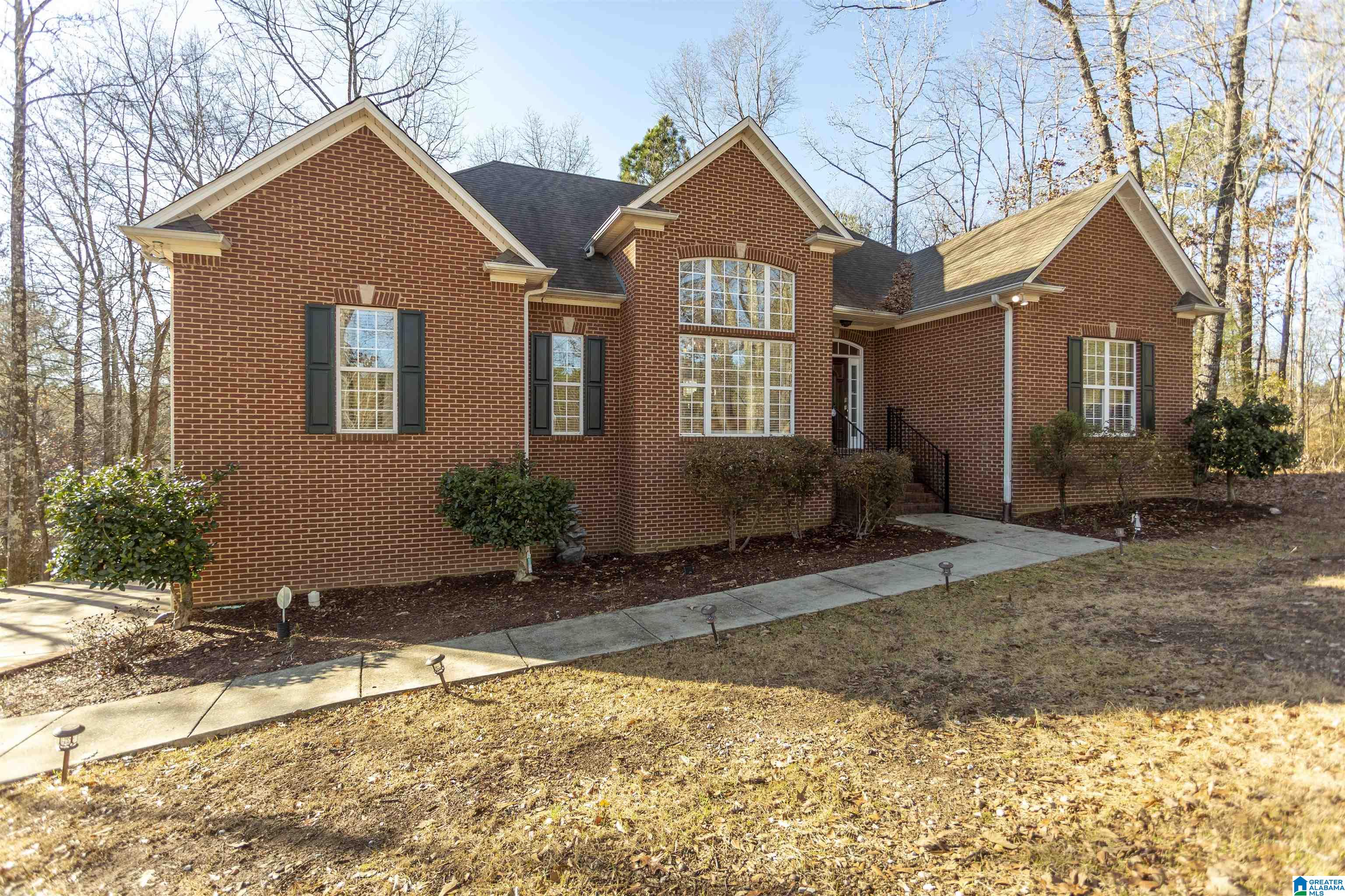 104 Wynlake Way Alabaster, AL 35007 - Photo 3 of 41
