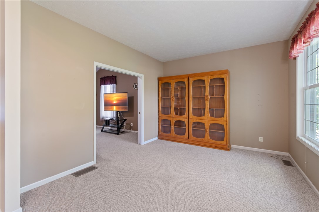 172 English Station Road Greece, NY 14616 - Photo 10 of 37