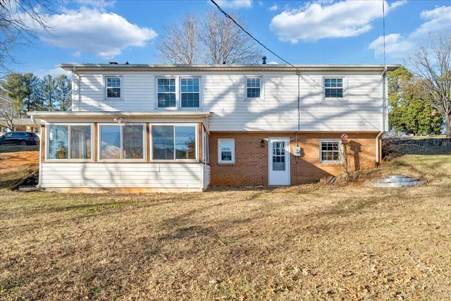 $315,000 | 2718 Fletcher Street, Salem, VA 24153