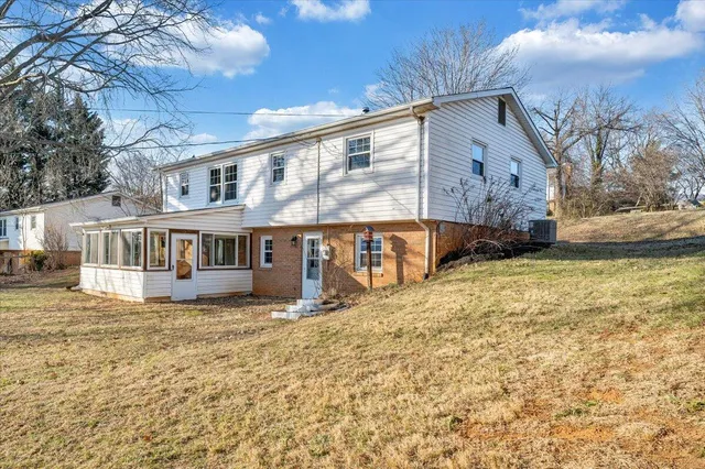 $315,000 | 2718 Fletcher Street, Salem, VA 24153