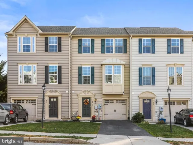 $259,800 | 26 South Center Street, Hanover, PA 17331