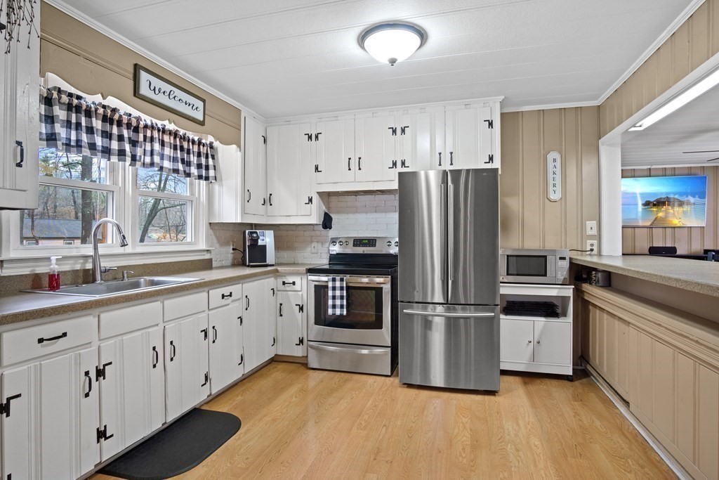 121 South Row Road Lunenburg, MA 01462 - Photo 6 of 28
