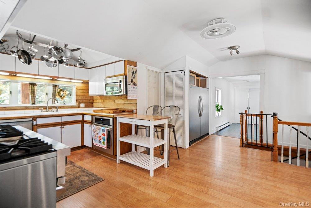 64 Sally Lane Ridge, NY 11961 - Photo 9 of 35 Gallery Image 9