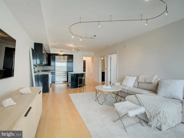 $4,250 | 1111 19th Street North, Unit 1509, Arlington, VA 22209