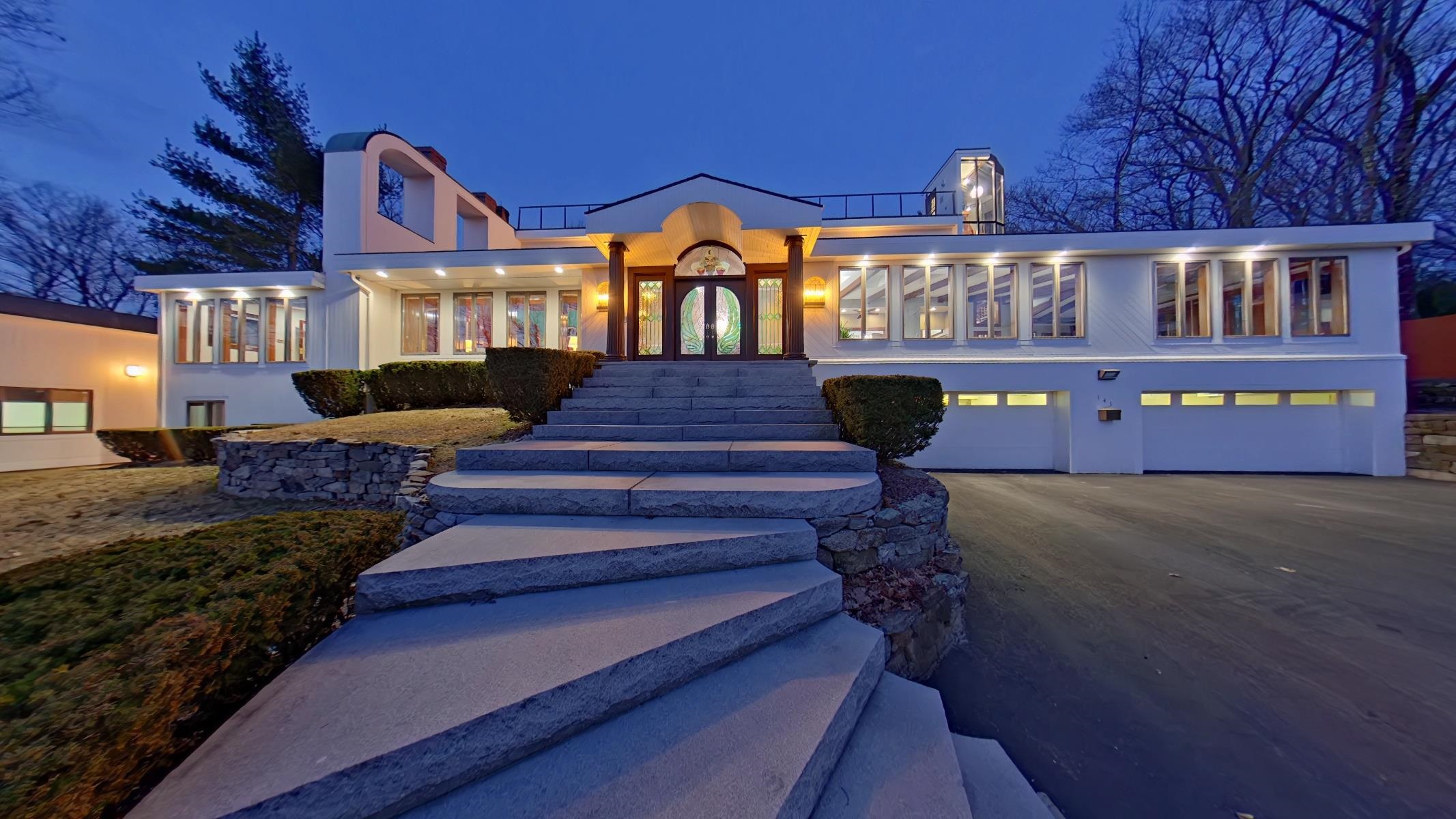 143 High Ridge Road Manchester, NH 03104 - Photo 1 of 60