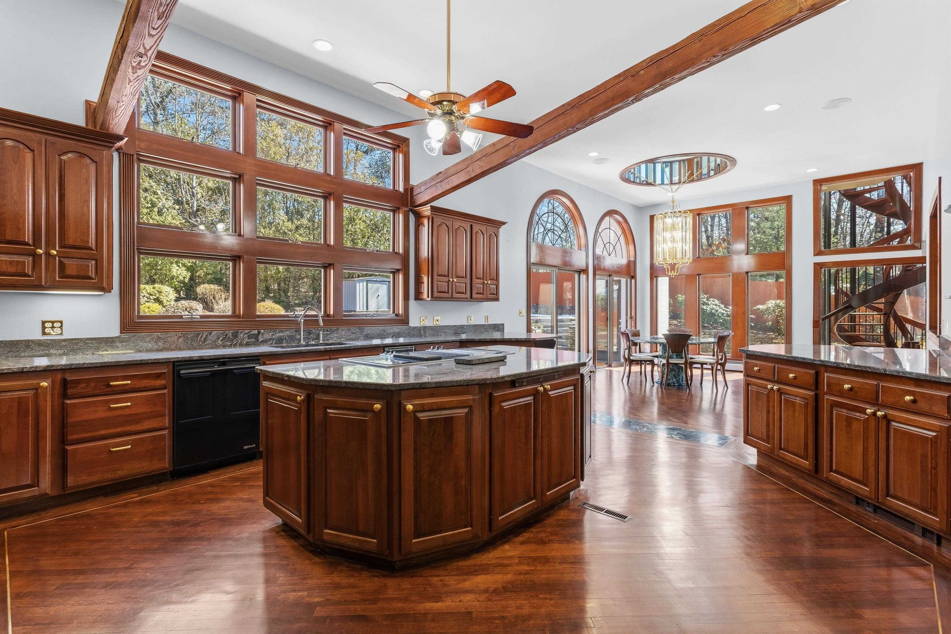 143 High Ridge Road Manchester, NH 03104 - Photo 18 of 60