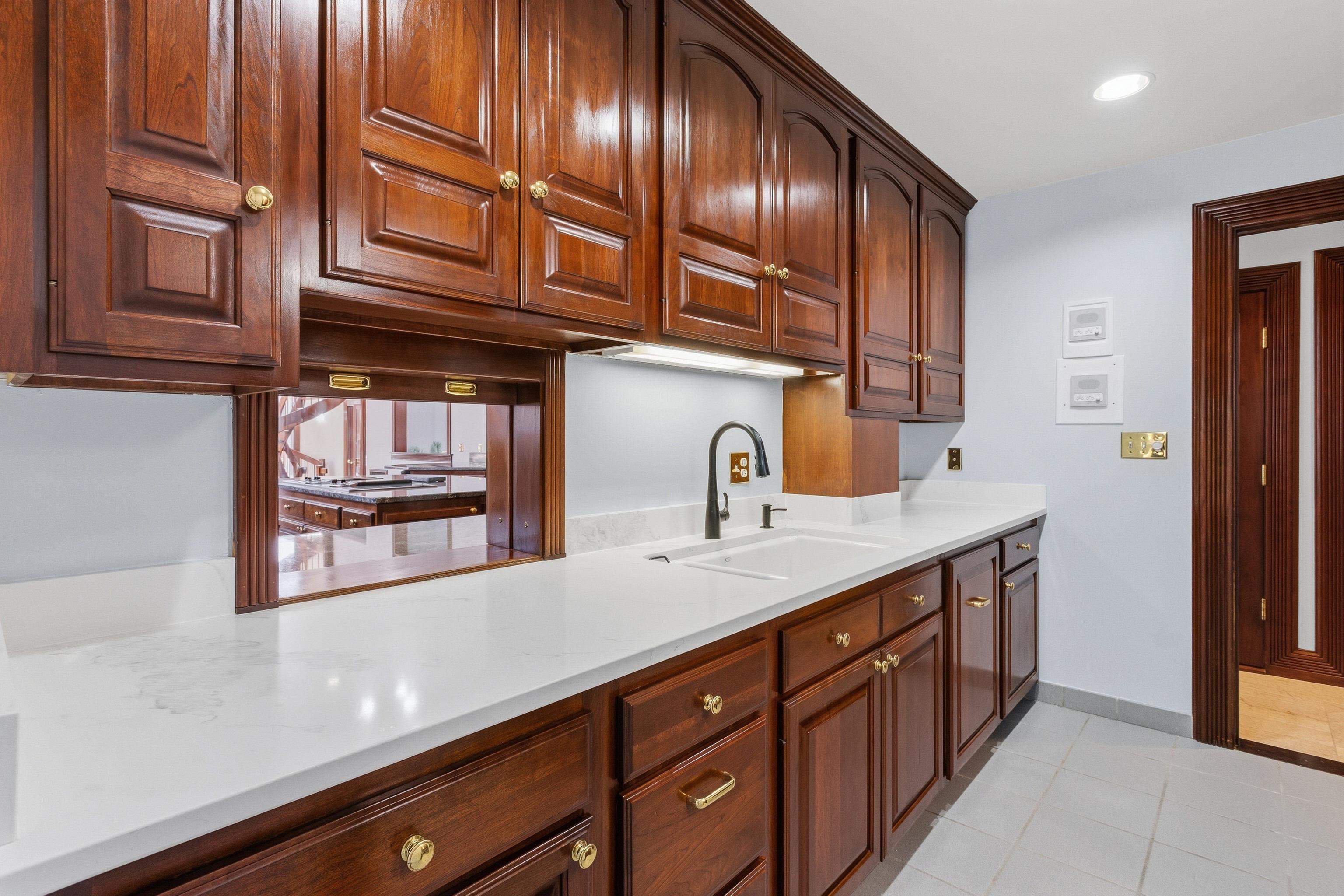 143 High Ridge Road Manchester, NH 03104 - Photo 20 of 60