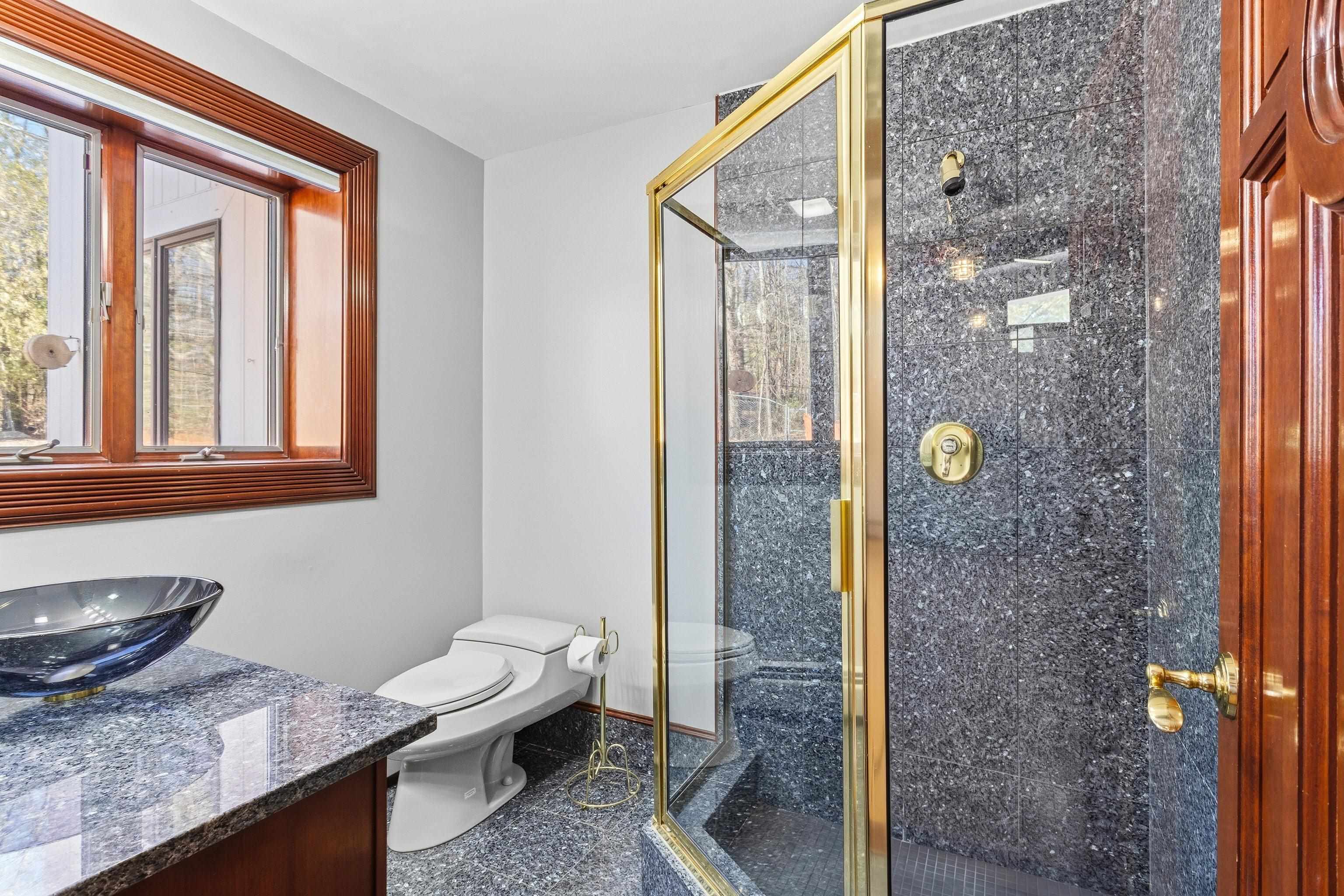 143 High Ridge Road Manchester, NH 03104 - Photo 26 of 60