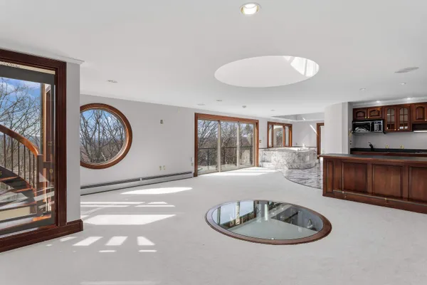 $2,000,000 | 143 High Ridge Road, Manchester, NH 03104