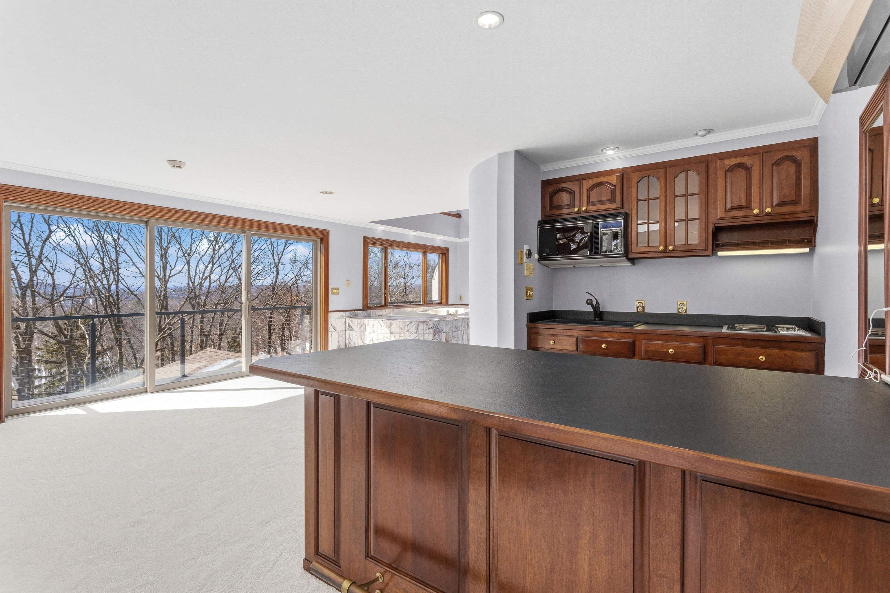 143 High Ridge Road Manchester, NH 03104 - Photo 37 of 60