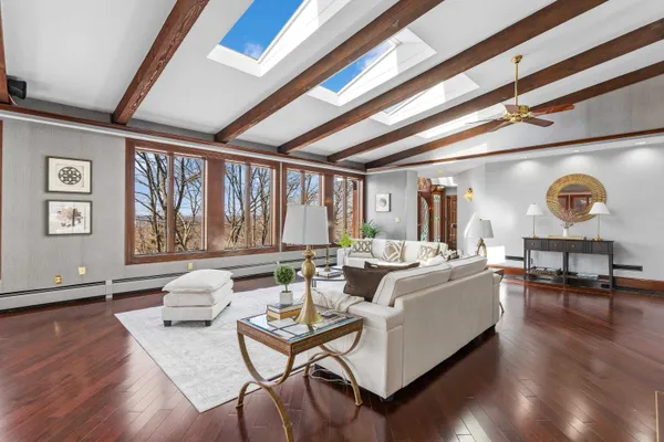 $2,000,000 | 143 High Ridge Road, Manchester, NH 03104
