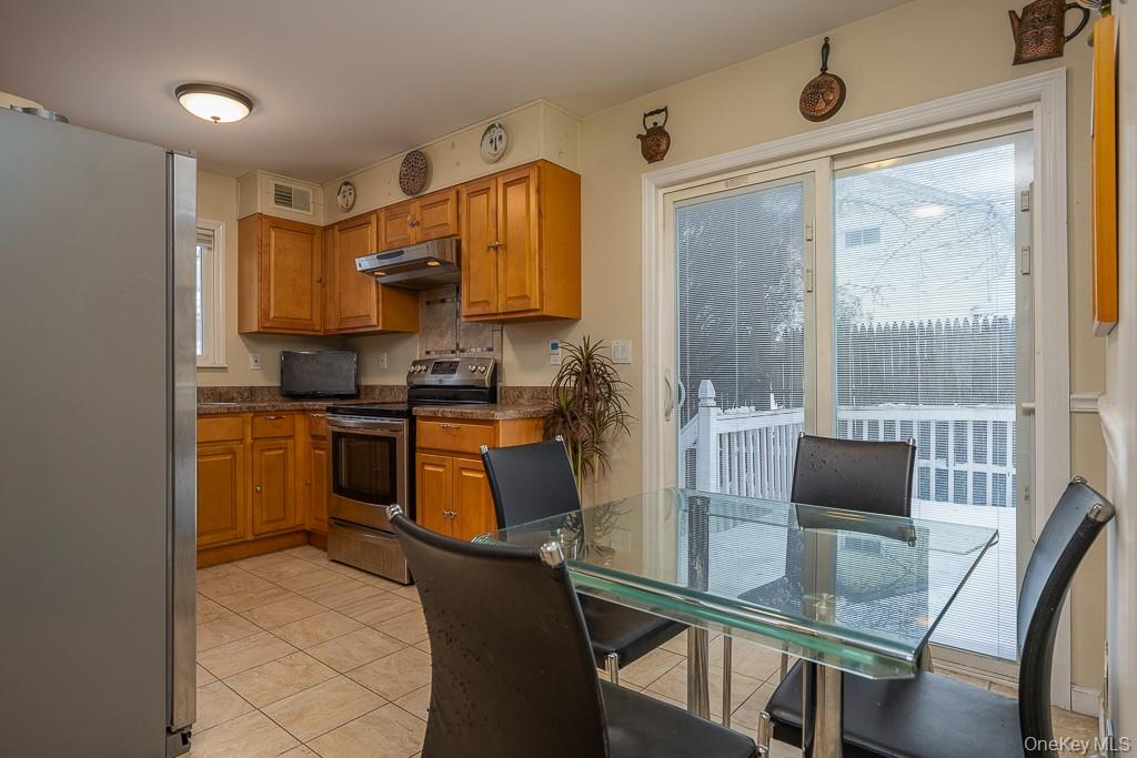 67 Gerow Avenue Spring Valley, NY 10977 - Photo 9 of 27