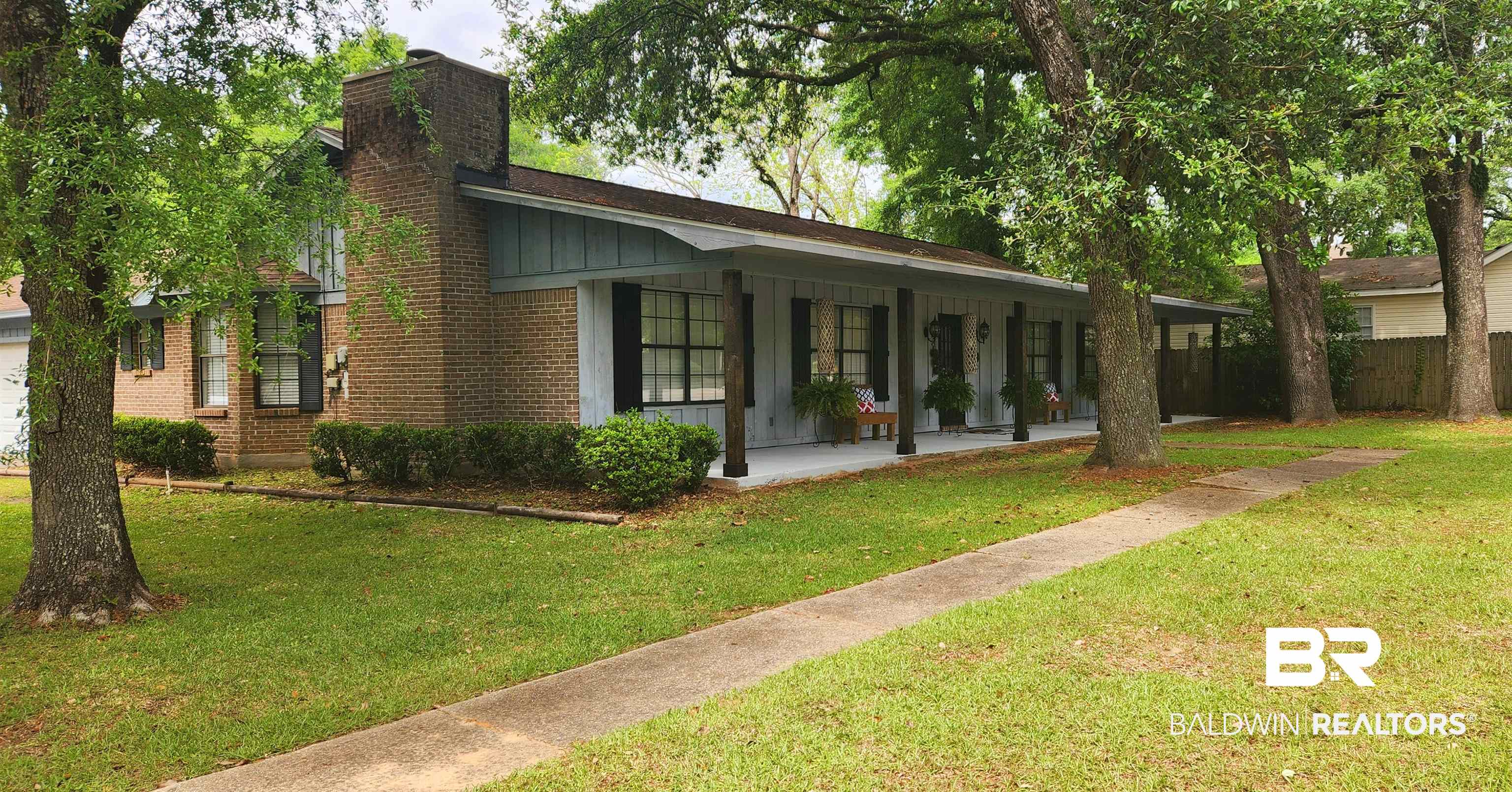 2716 Hillcrest Road Mobile, AL 36695 - Photo 2 of 29