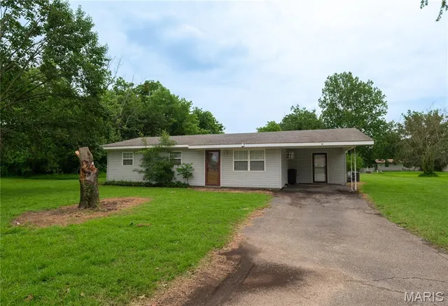 $110,000 | 39352 West Sue Drive, Malden, MO 63863