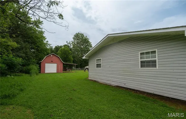 $110,000 | 39352 West Sue Drive, Malden, MO 63863