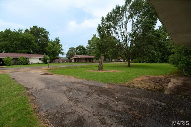 $110,000 | 39352 West Sue Drive, Malden, MO 63863