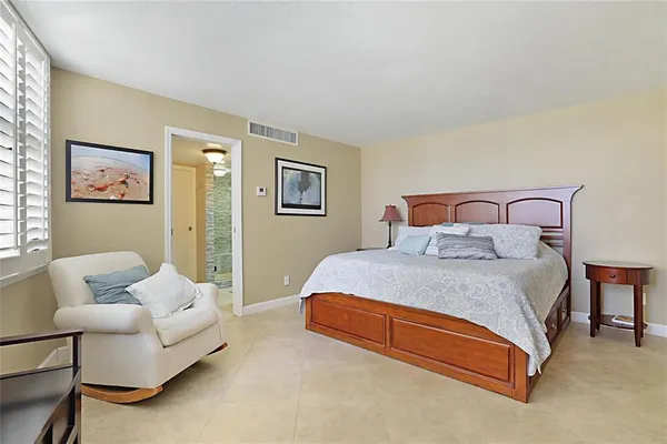 $5,000 | 2800 North Ocean Drive, Unit B9D, Singer Island, FL 33404