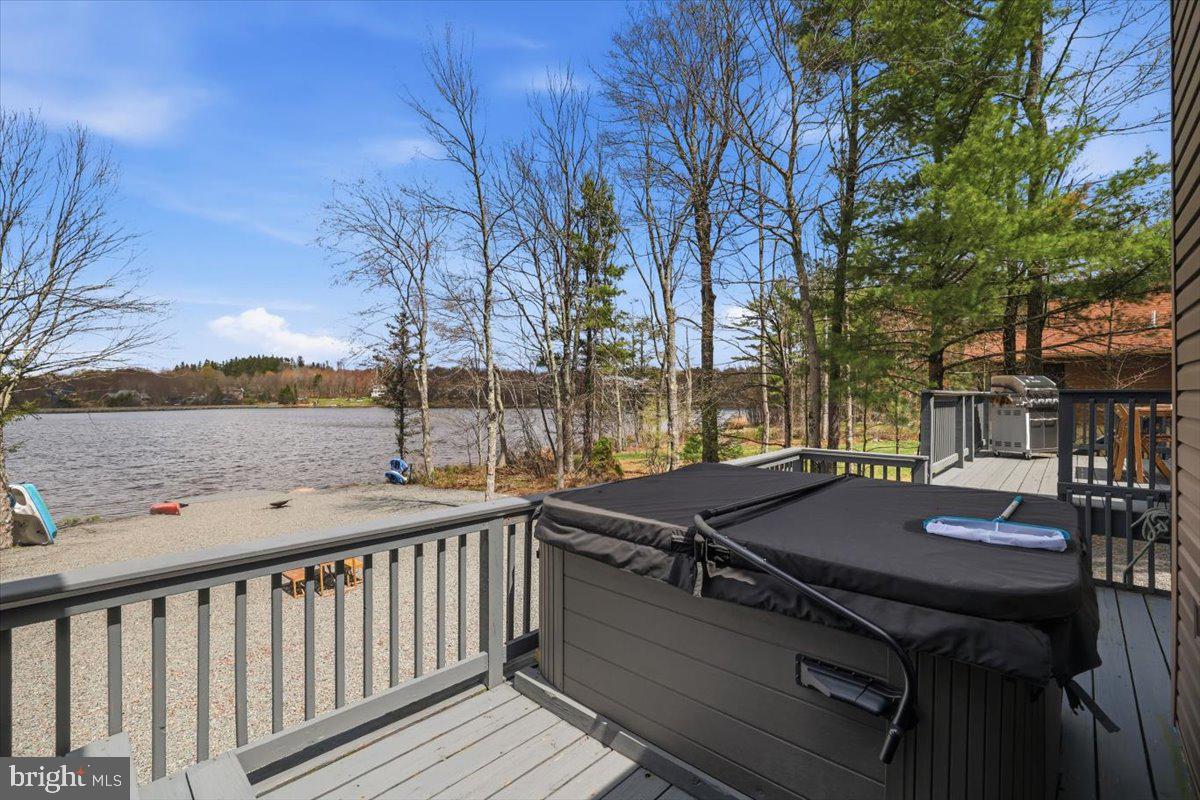 128 Lidio Road Blakeslee, PA 18610 - Photo 43 of 63 a view of a chairs and table on the terrace