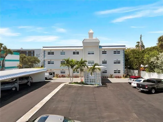 $2,275 | 1439 South Ocean Boulevard, Unit 215, Pompano Beach, FL 33062