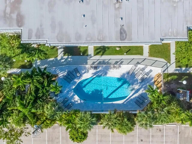 $2,250 | 1439 South Ocean Boulevard, Unit 215, Pompano Beach, FL 33062