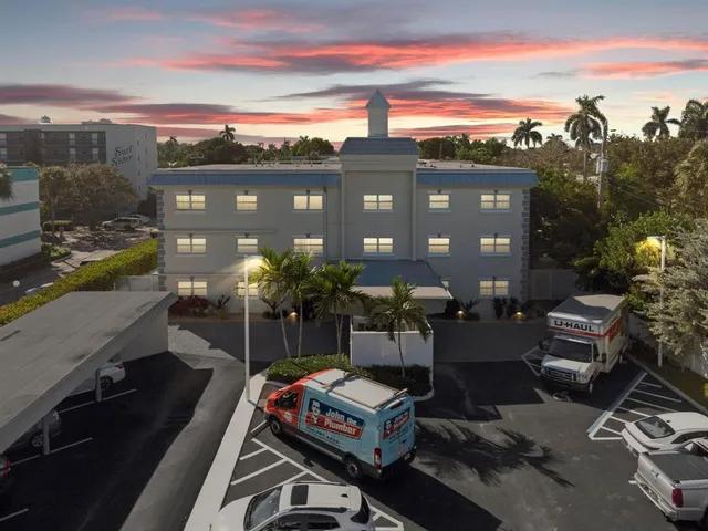 $2,275 | 1439 South Ocean Boulevard, Unit 215, Pompano Beach, FL 33062