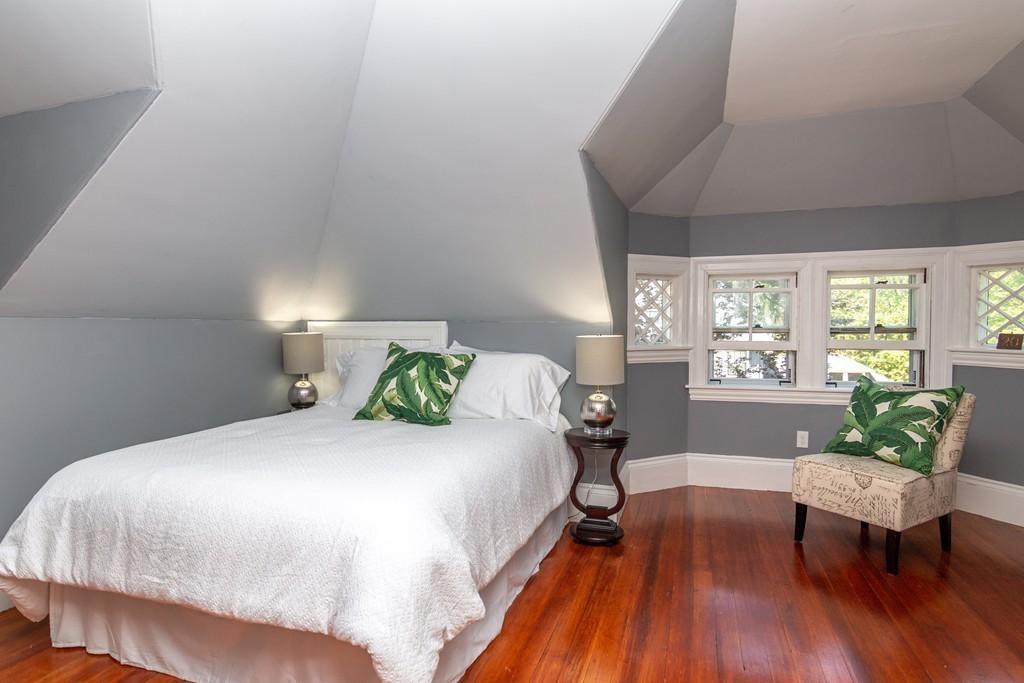 20 Orient Avenue Newton, MA 02459 - Photo 25 of 27