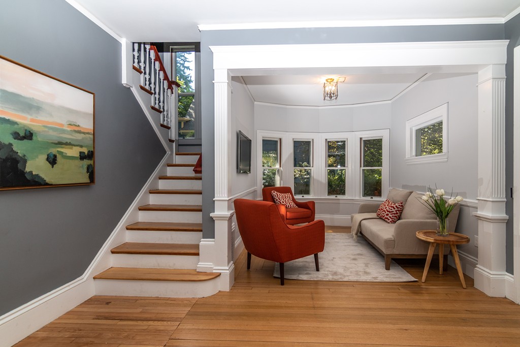 20 Orient Avenue Newton, MA 02459 - Photo 3 of 27