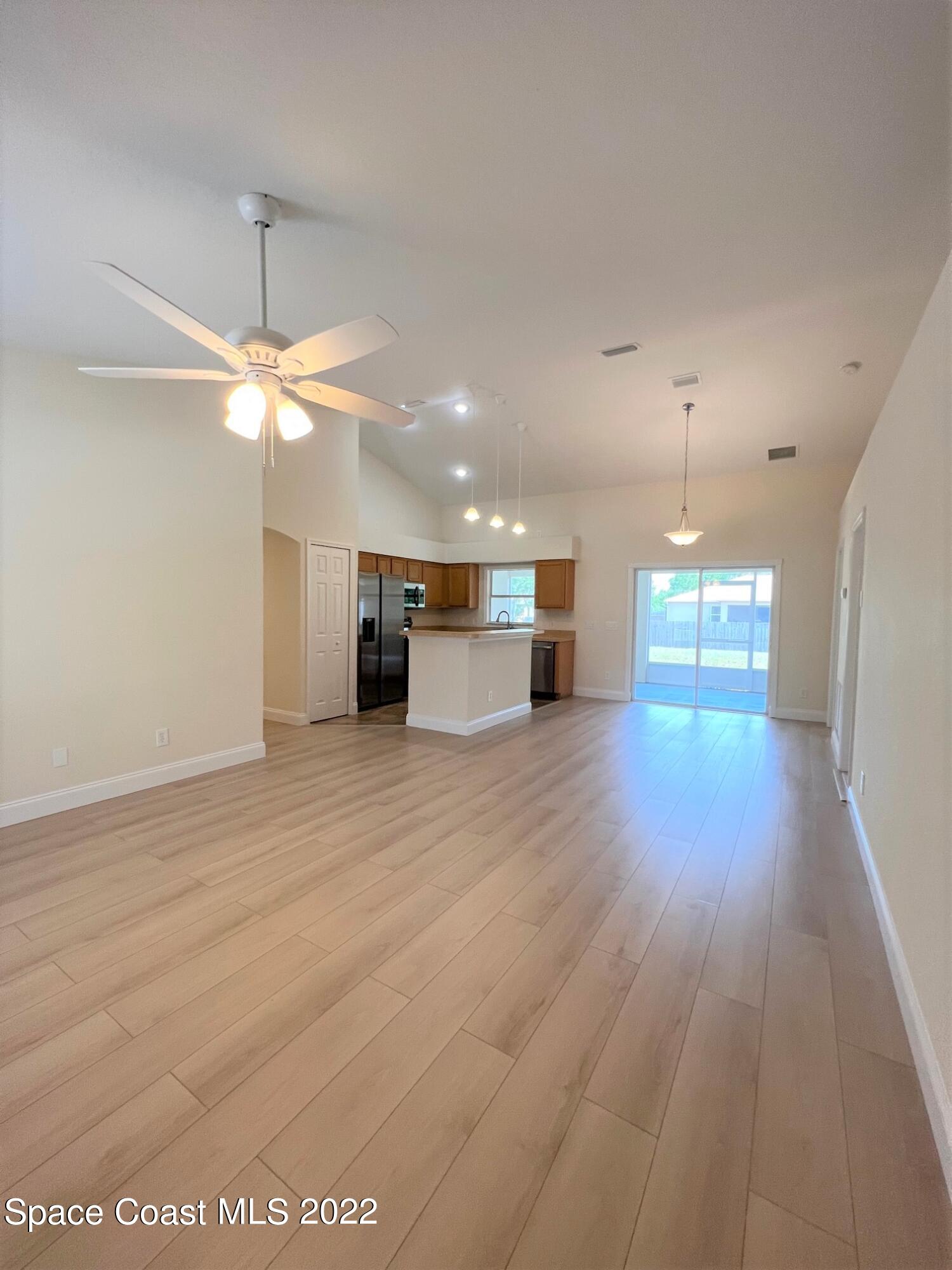 812 Tedder Road Southeast Palm Bay, FL 32909 - Photo 3 of 13 Living Room
