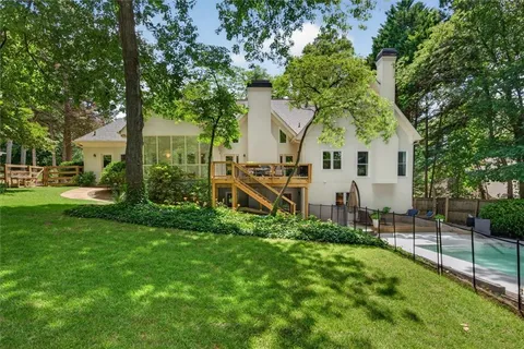 $939,000 | 125 Lazy Laurel Chase, Roswell, GA 30076