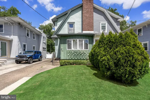 $265,000 | 25 East Clinton Avenue, Oaklyn, NJ 08107