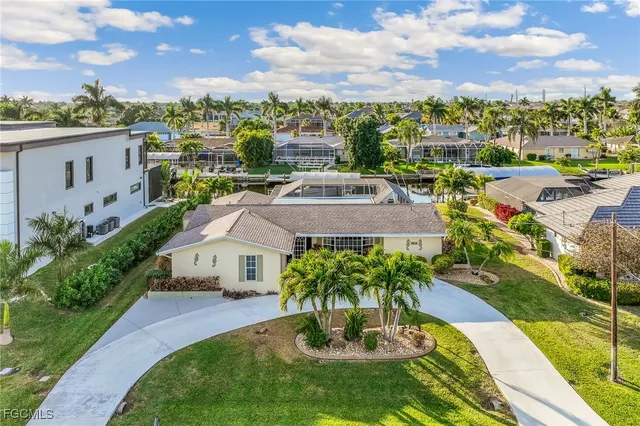 $520,000 | 4832 Triton Court West, Cape Coral, FL 33904