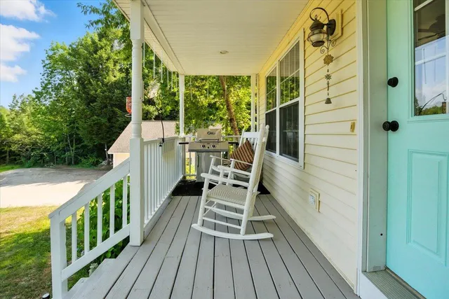 $490,000 | 432 Meadow Road, Casco, ME 04015