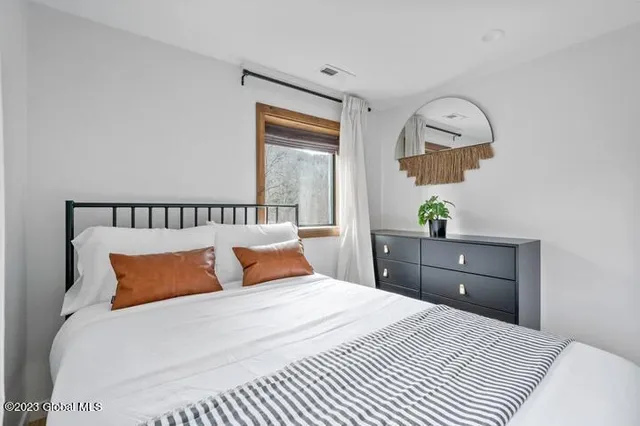 $475,000 | 7065 Highway 28, Shandaken, NY 12480